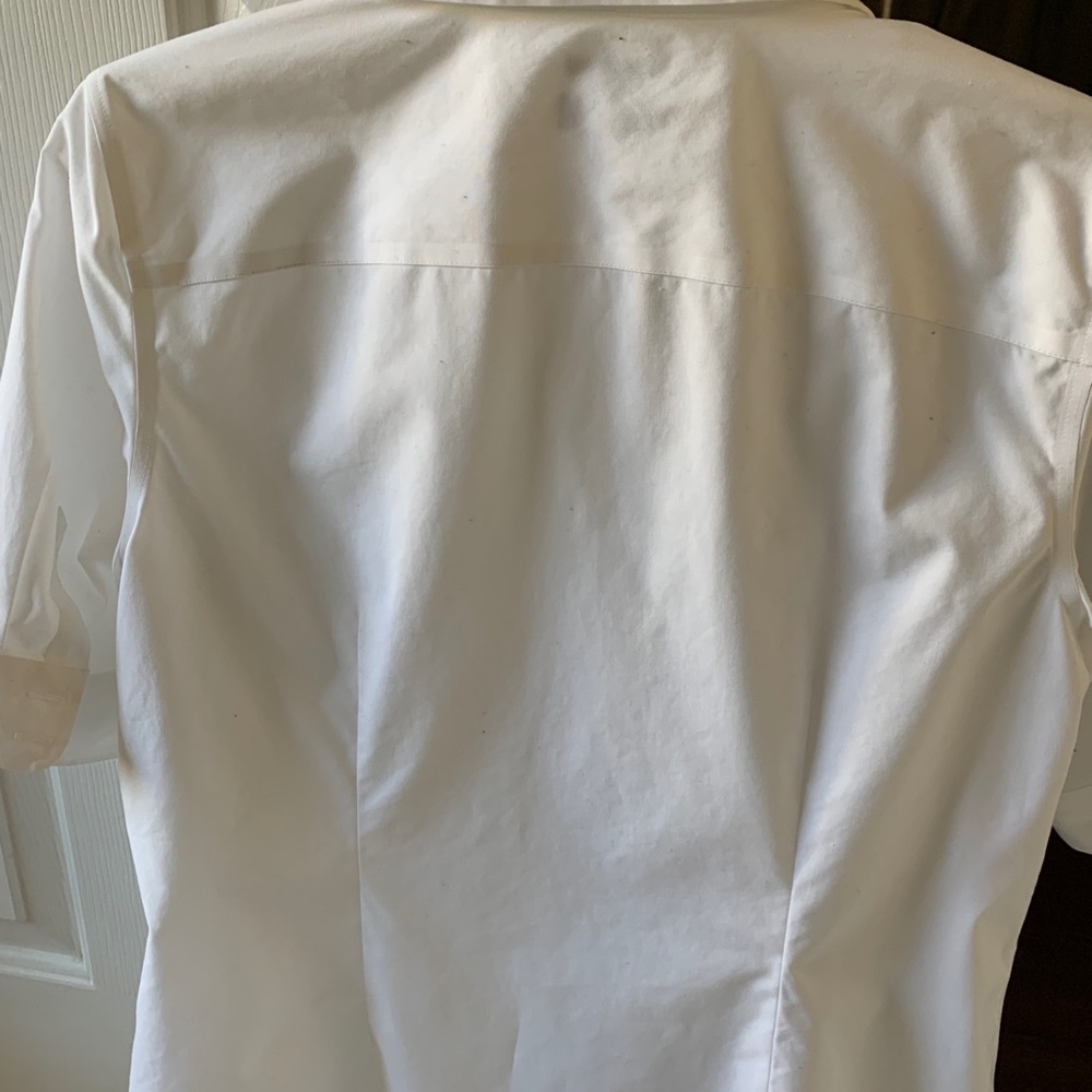 White blouse - Picture 4 of 6
